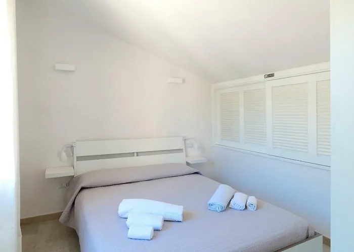 Semesterbostad Dimora Simius